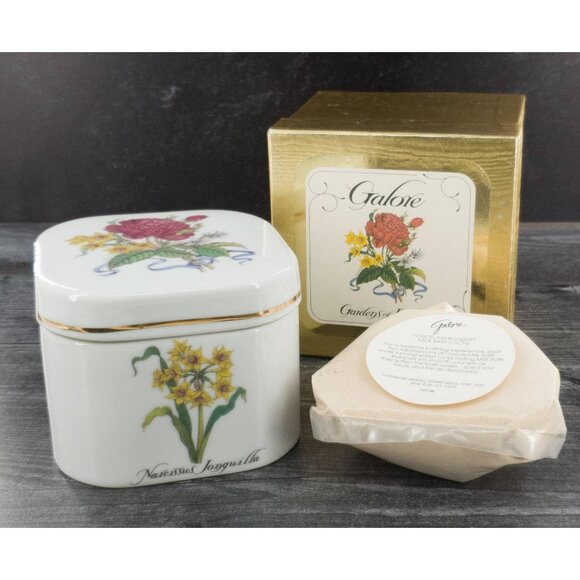 Vtg 1980s Germaine Monteil Galore Bath Powder 6.5 oz Porcelain Floral Box Japan - Picture 3 of 10